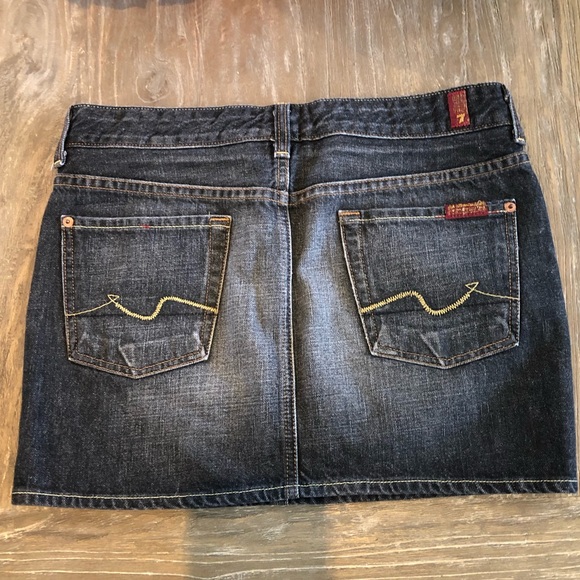 7 For All Mankind Black Jean Skirt sz 26 - Picture 2 of 4